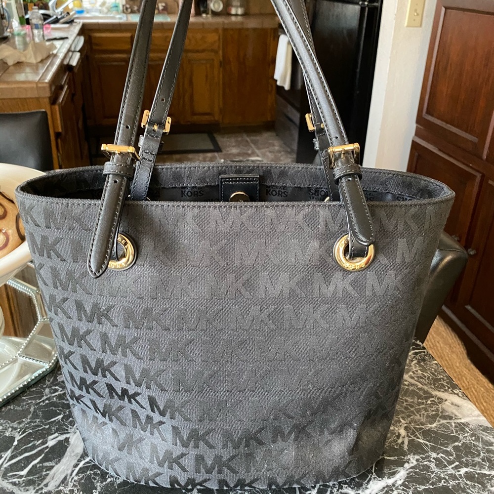 MICHAEL KORS Black Tote bag
